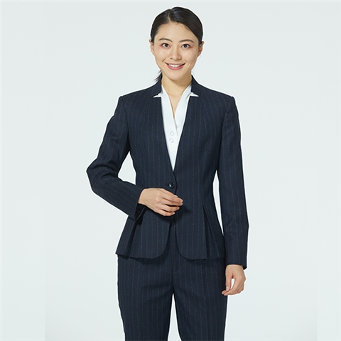 時(shí)尚無(wú)領(lǐng)西服