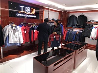 到哪里去選好的工作服款式？來(lái)工服美看看